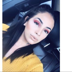 Meet your Posher, Adriana